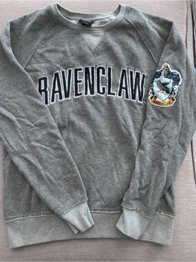 Harry Potter Ravenclaw Sweatshirt Gray Universal Studios Crest Logo Medium